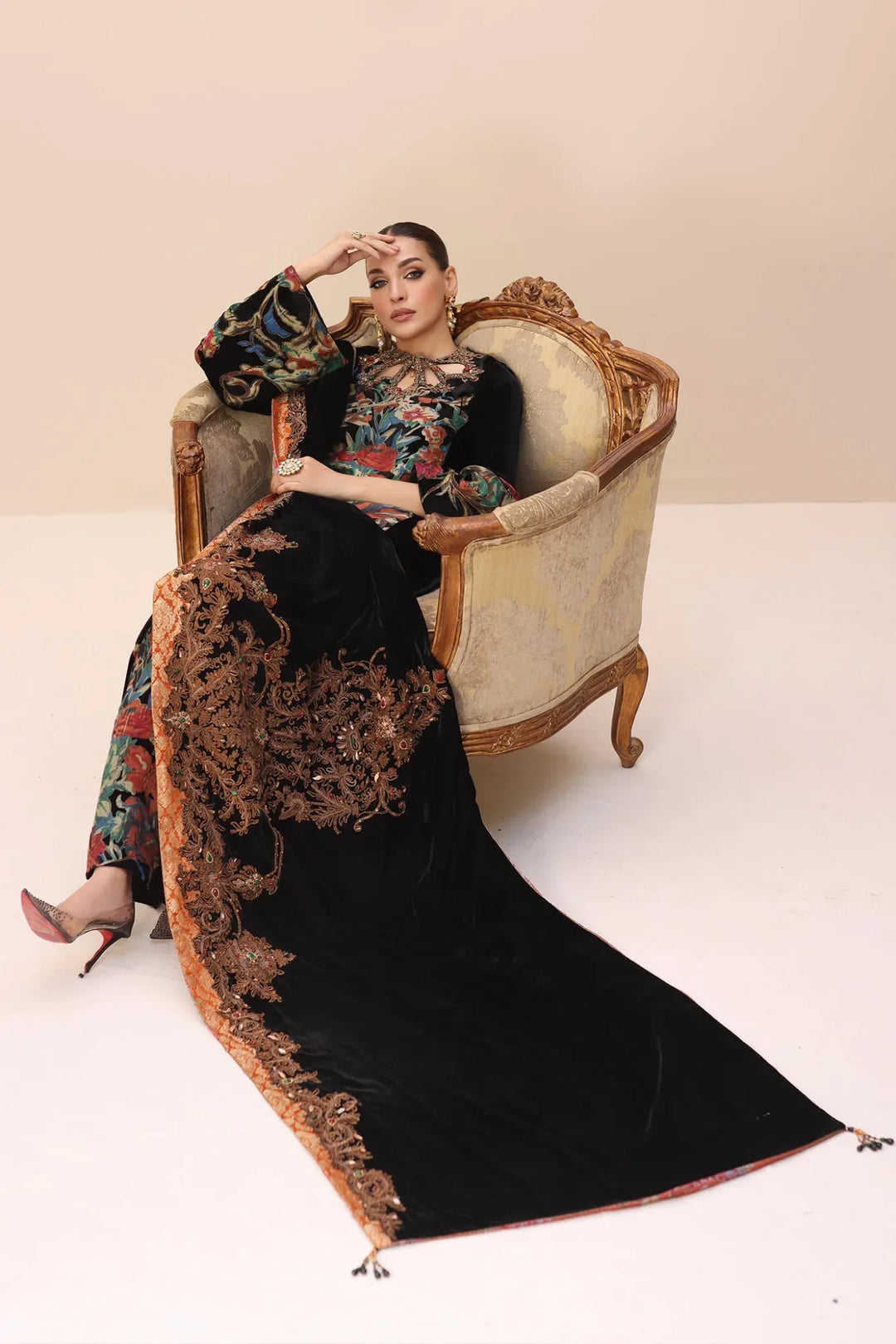 Velvet Devore Pakistani Dresses | Musferah Saad Velvet Devore Pakistani Dresses | Musferah Saad