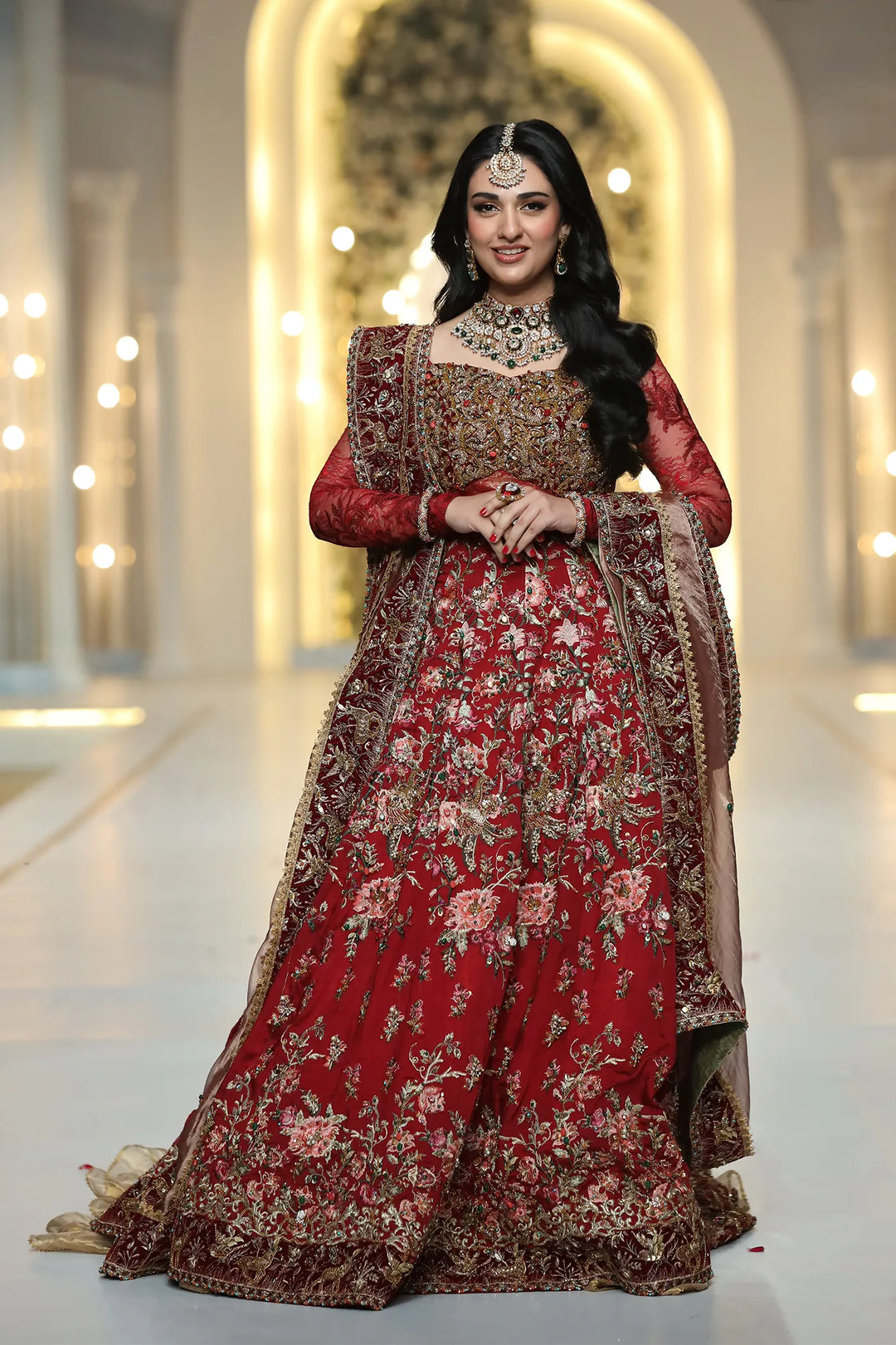 Sarah Khan|Royal Goddess by Musferah Saad Red Tissue Bridal Ensemble Sarah Khan|Royal Goddess by Musferah Saad Red Tissue Bridal Ensemble